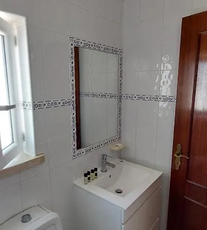 Couette-café Pequena Baleia Ferrel (Leiria)