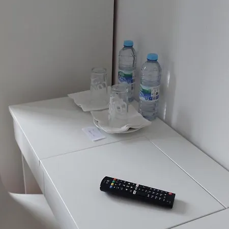 Pequena Baleia Couette-café 3*