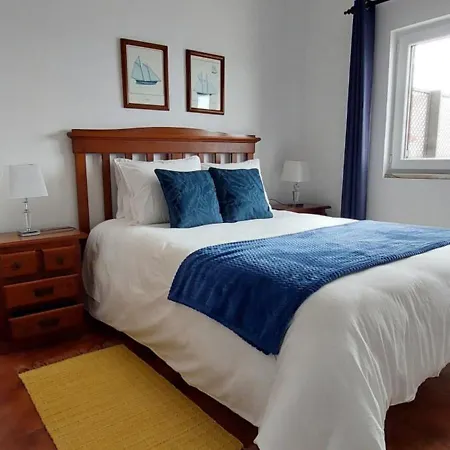 Couette-café Pequena Baleia Ferrel (Leiria)