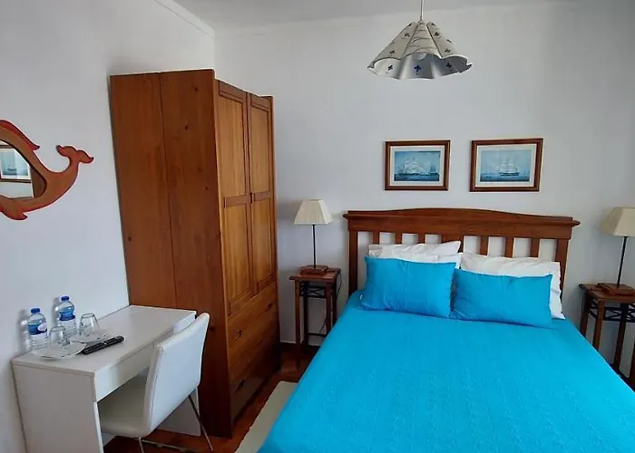 Pequena Baleia Bed & Breakfast Ferrel (Leiria)